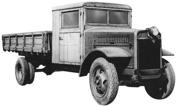 Грузовик Toyota KC с одной фарой 1942 год