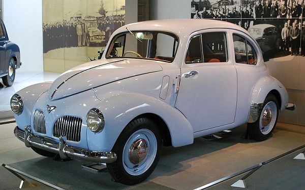 Первый послевоенный автомобиль Toyota SA 1947 год