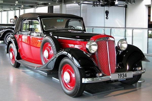 Первый автомобиль Audi Front
